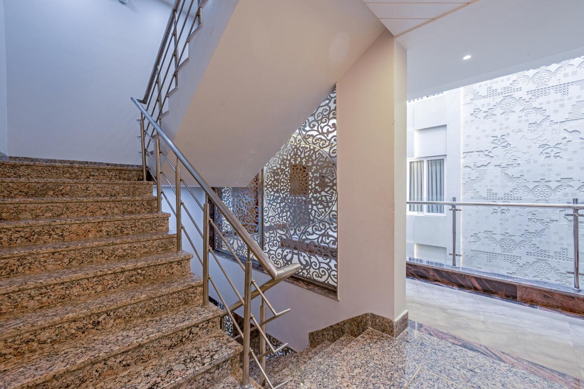Hotel Ginger Palace Delhi Airport New Delhi Exterior foto
